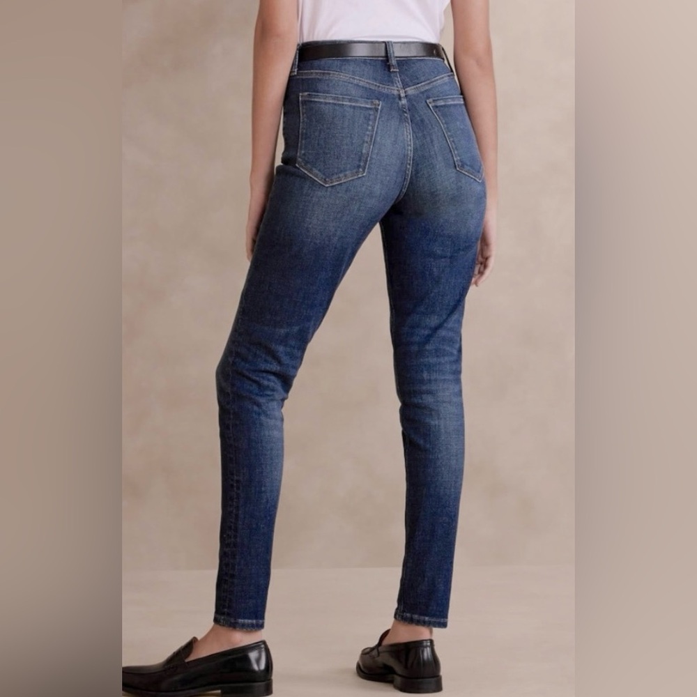 NWOT BANANA REPUBLIC PREMIUM JEANS HIGH RISE STRAIGHT ANKLE
JEANS SZ. 16/33